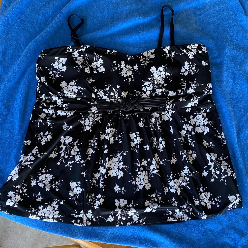 TORRID tank top size 4